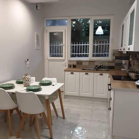 Eytyhias Yard Apartments In Poros Poros Town Dış mekan fotoğraf
