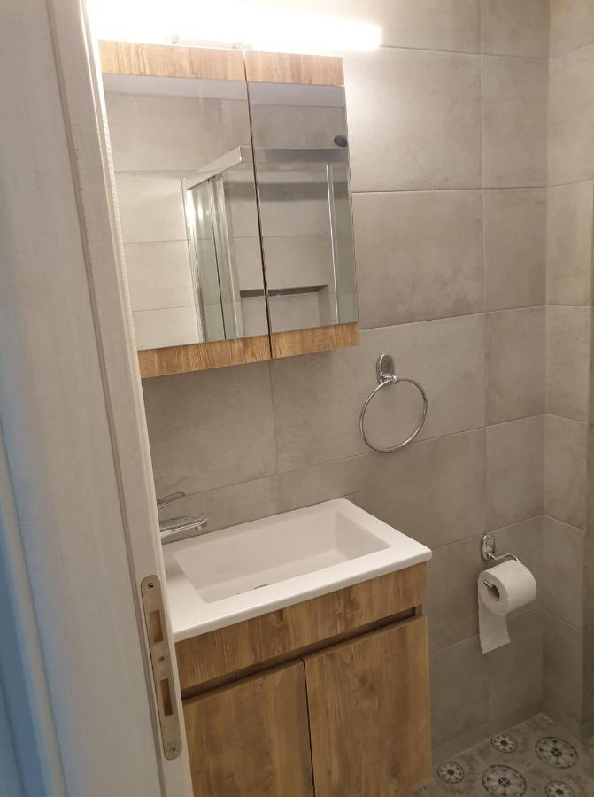 Eytyhias Yard Apartments In Poros Poros Town Dış mekan fotoğraf