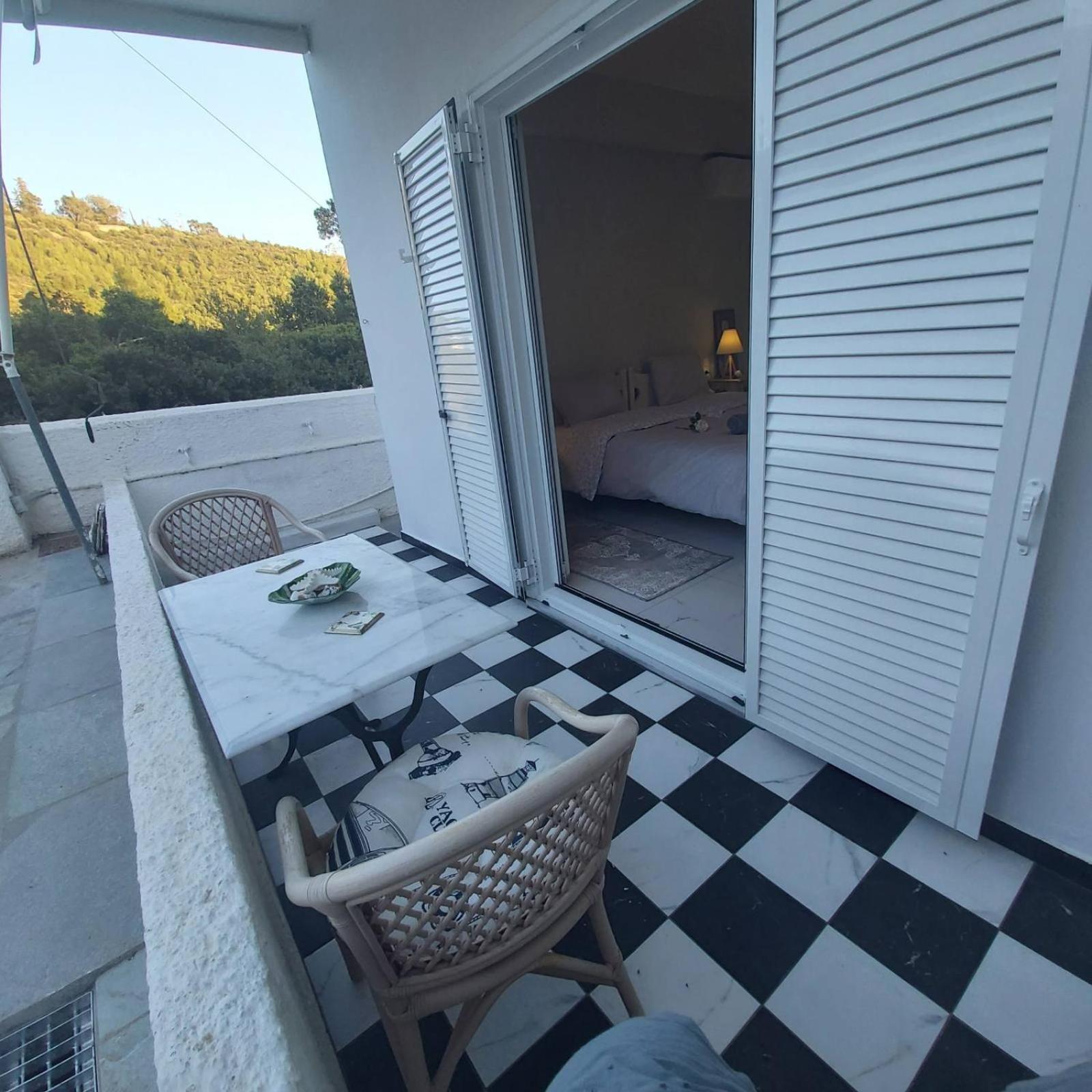 Eytyhias Yard Apartments In Poros Poros Town Dış mekan fotoğraf