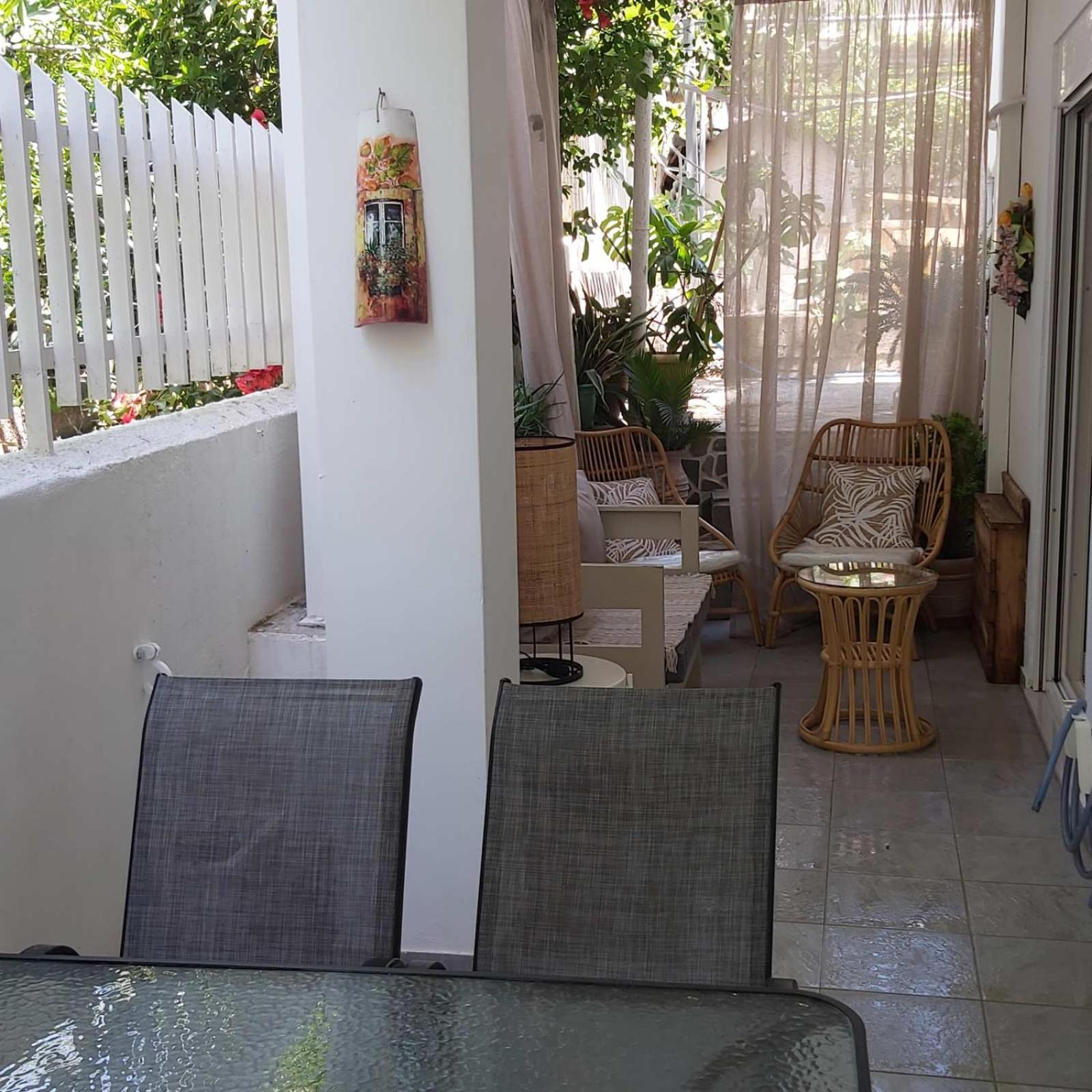 Eytyhias Yard Apartments In Poros Poros Town Dış mekan fotoğraf